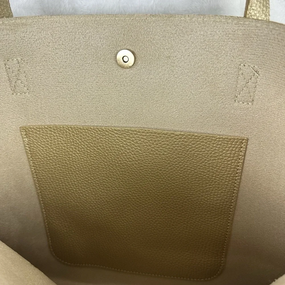 Unbranded Tote Bag Gold Snap Pocket Beach Bag Purse NWOT‎